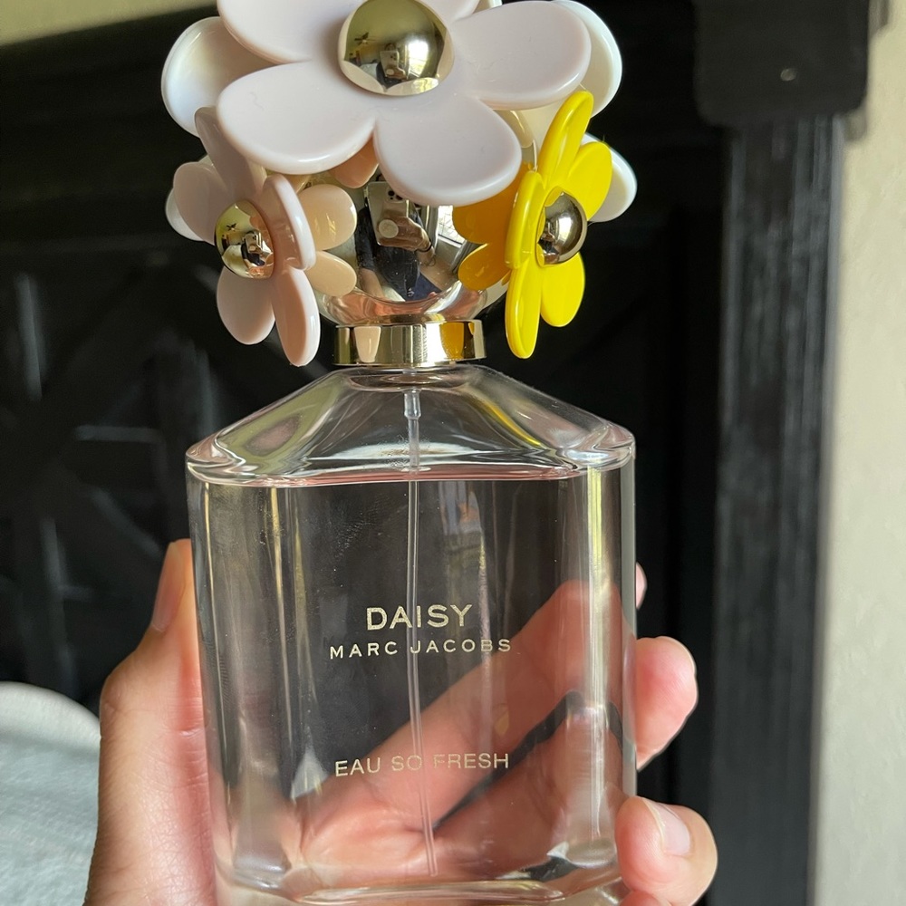 Marc jacobs EAU so fresh